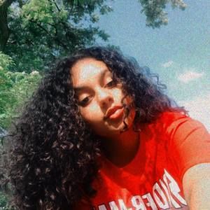 Meet your Posher, Angelina yailin